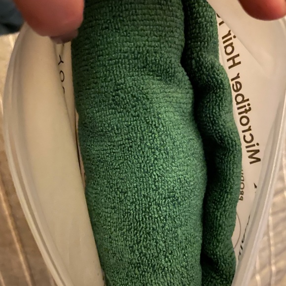 Hair towel brand new - Picture 2 of 2